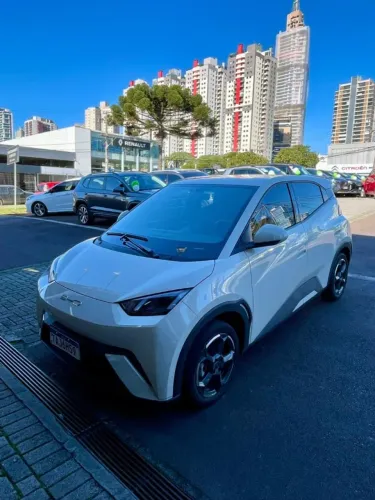 BYD Dolphin Mini (Elétrico) 2025