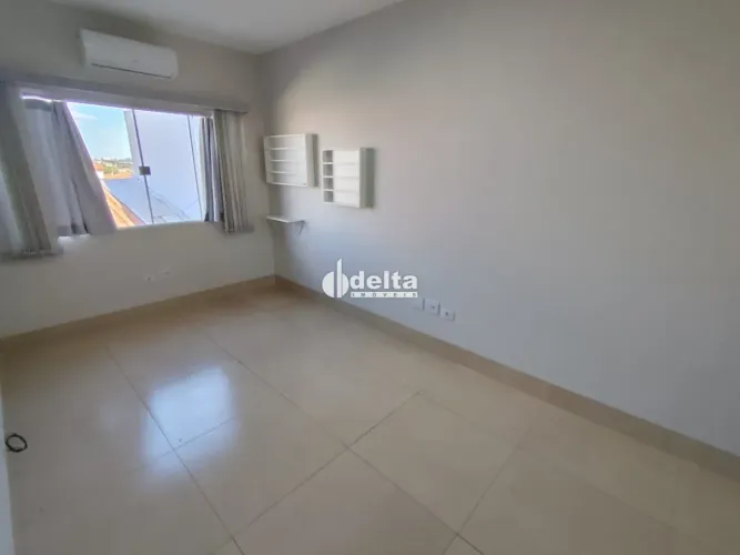 Loja disponível para locação no bairro Luizote de freitas em Uberlândia-MG