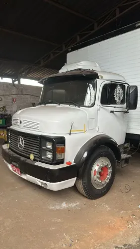 Caminhão 1113 baú 1978