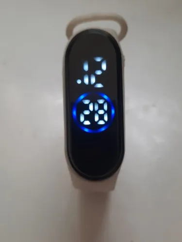 Relogio esportivo digital m4 branco 