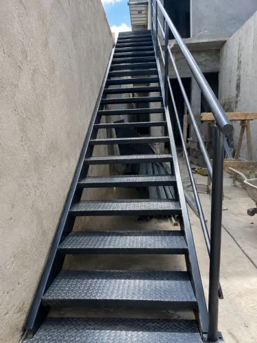 Escadas, Serralheria em geral 