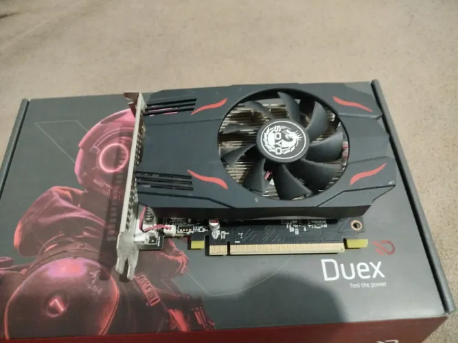 Placa de vídeo RX 550 256bits 4 gb memória