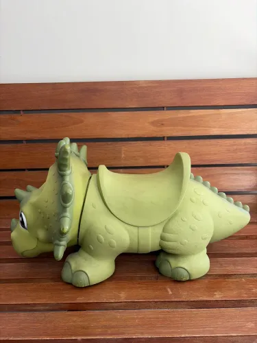 Dinossauro andador