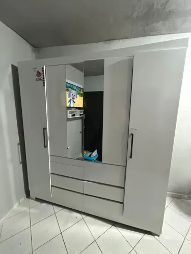 Guarda roupa de casal