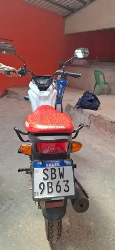 Pop 110 , único dono 