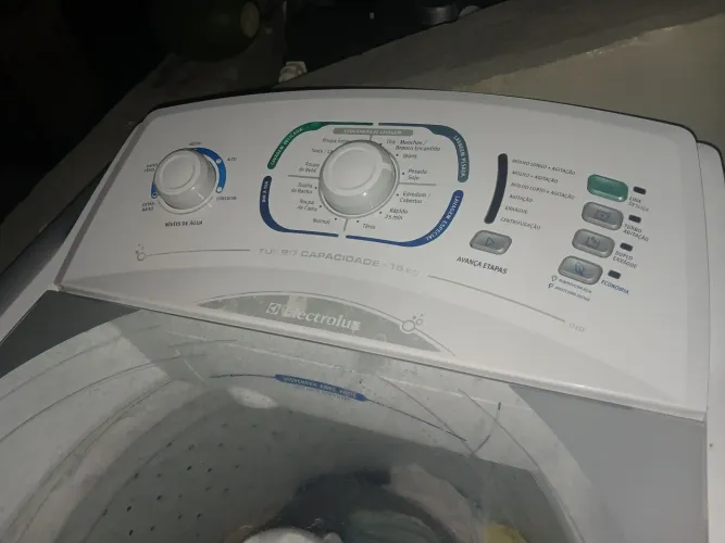 Máquina de lavar Electrolux 