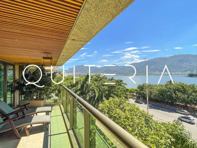 Excelente apartamento com vista espetacular da Lagoa e Cristo Redentor, em Flat de alto pa