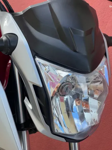 Vendo a frente da fan 160 completo só não vai o painel o resto vai tudo 