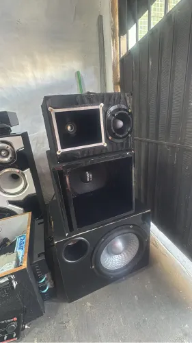 Som automotivo interno completo