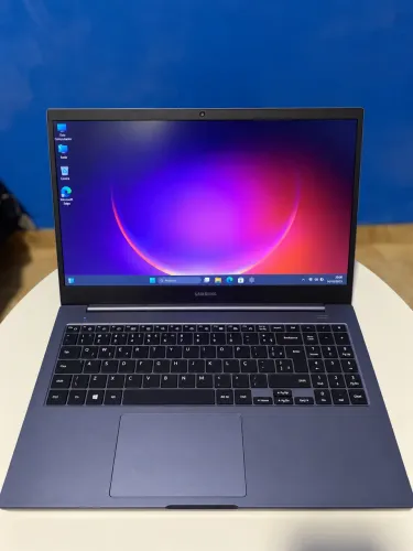 Notebook Samsung Book - i3 11ªGth 8Gb SSD 256Gb | Aceito cartão