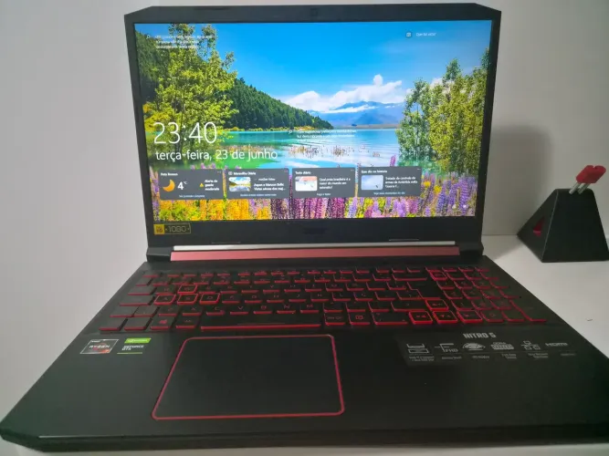 Acer Nitro 5 (Ryzen 7, GTX 1650, 16 ram)