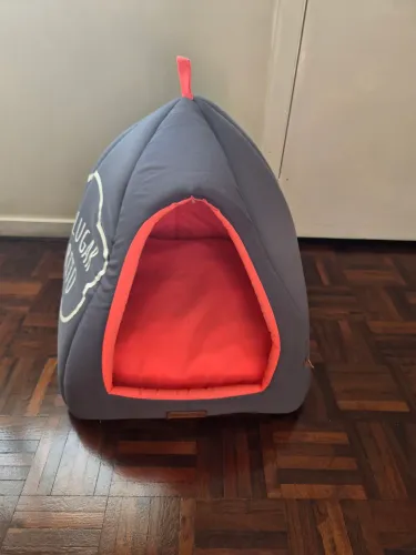 Casinha Toca Pet em Tecido Matelassê com Almofada Removível - Super Aconchegante!