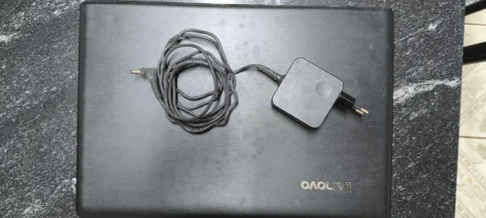 Notebook Lenovo para retirada de peças 