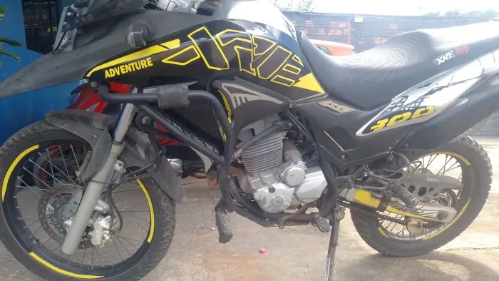 Vendo XRE 2018 valor 20 mil