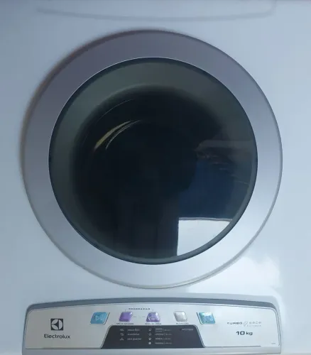 Secadora de roupas Electrolux 10 kg