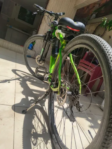 Bicicleta lótus aro 29 Verde - com acessórios
