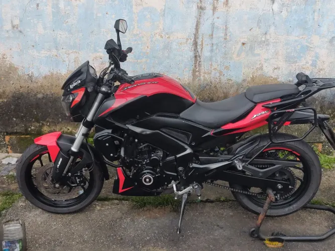 Bajaj dominar 250 único dono