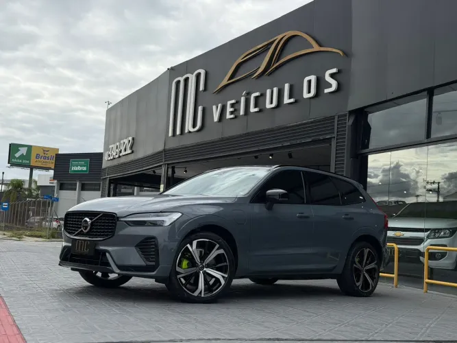 Volvo XC-60 T-8 Ultim.dark 2.0 AWD (híbrido) 2023
