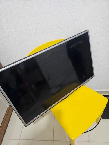 ? TV LG 32" LED Full HD - Funcionando Perfeitamente