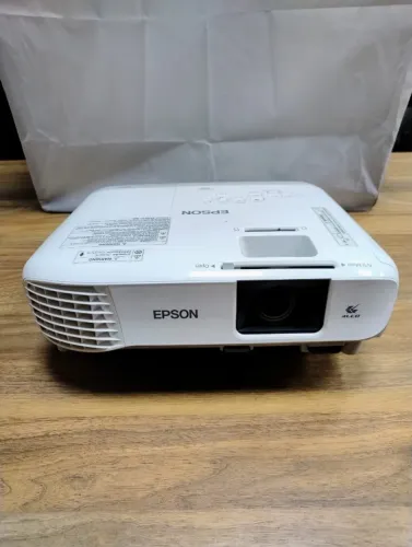 Projetor Epson PowerLite S39 - 3300 Lúmens | Ótimo Estado!