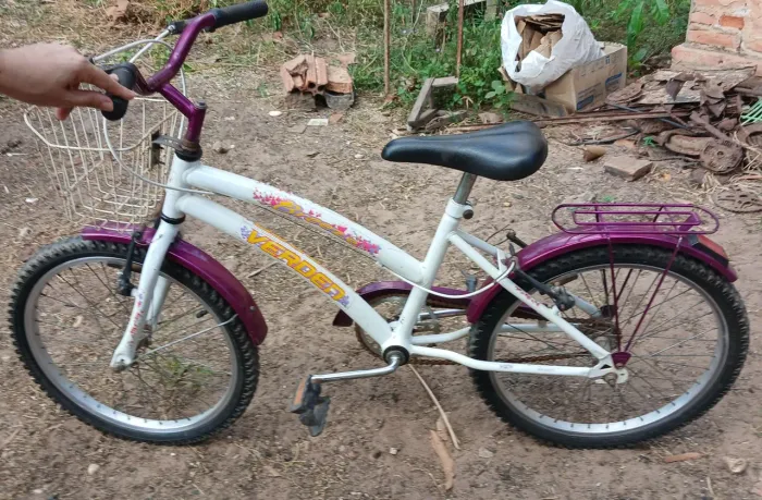 Bicicleta em bom estado Infantil