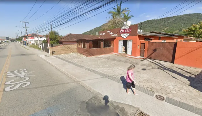 Venda de Terreno comercial com duas casas no Ribeirão da Ilha- Florianópolis/SC