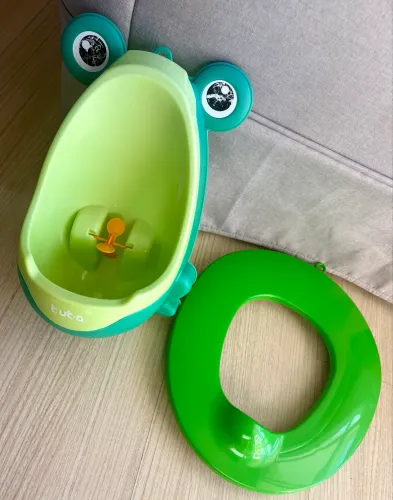 Mictório Infantil Sapinho Verde Buba + Assento redutor