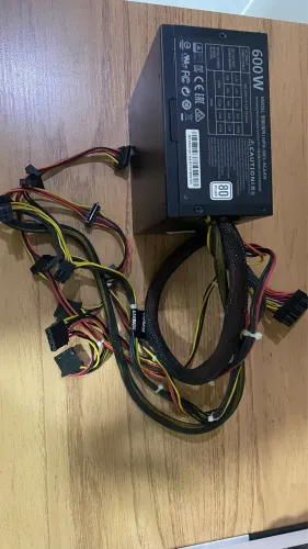 Fonte 600w Cooler Master MasterWatt Lite