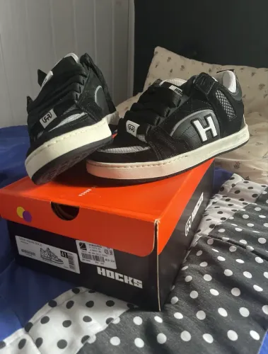 Tênis hocks bold