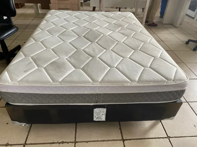 Cama box casal