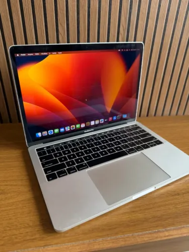 Macbook pro com touch Bar