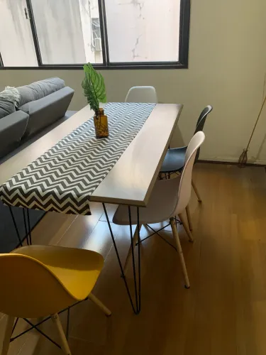 Mesa com cadeiras 
