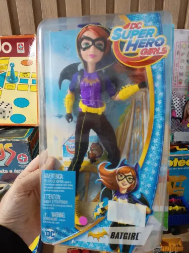 Boneca DC Super Hero Girls Batgirl 