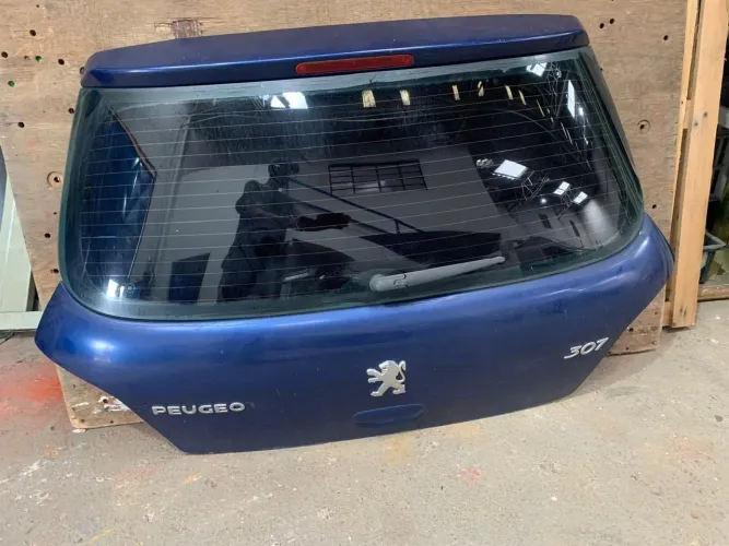 Tampa traseira Peugeot 307