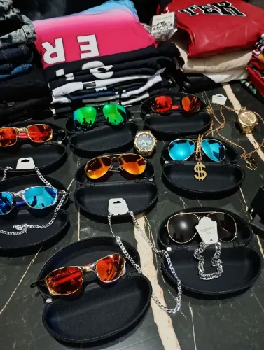 Óculos de sol estilo Juliet e estilo aviador com estojo promoção 