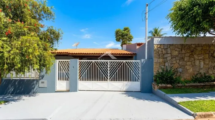 Casa com 4 quartos, Loteamento Loanda - Atibaia