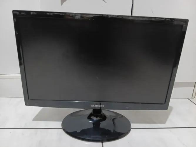 Monitor + TV Samsung LCD 22" Modelo T22B300LB