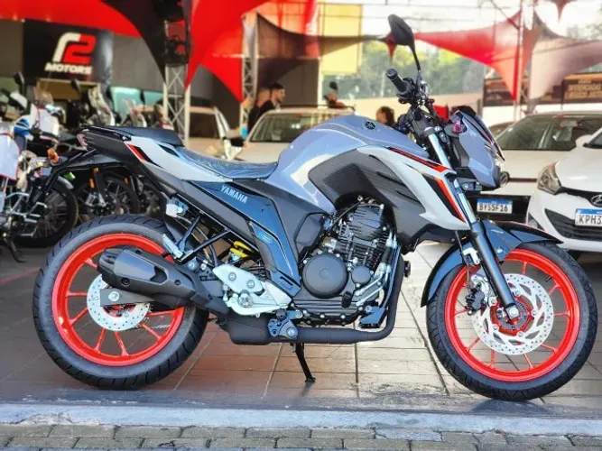 Fazer Fz25 - Zero km emplacada ! Documentada! Aceito sua moto na troca e financio