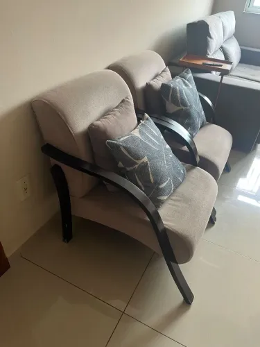 2 Poltronas decorativas