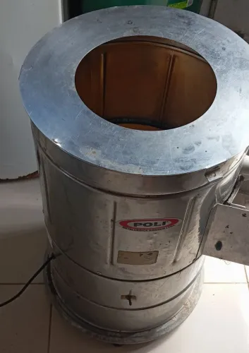 Máquina de descascar batata ?