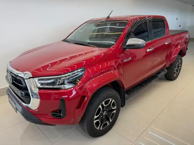 Toyota Hilux CD SRX Plus 4X4 2.8 TDI Die. Aut. 2024