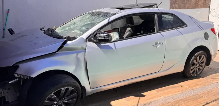 Kia Motors Cerato Koup 2.0 16V Aut. 2012