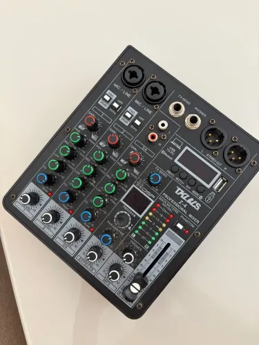 Mesa de Som - TKL BLS T4