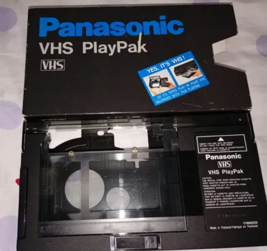 Fita Adaptadora Panasonic de Mini VHS-C para VHS (Leia)