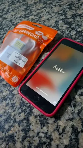 Vendo IPHONE 7 PLUS 128Gb com capinha e carregador inclusos.