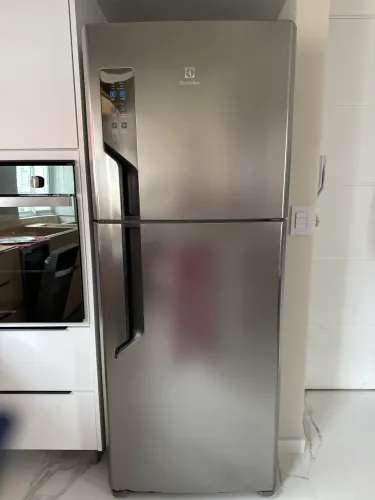 Geladeira eletrolux 431L