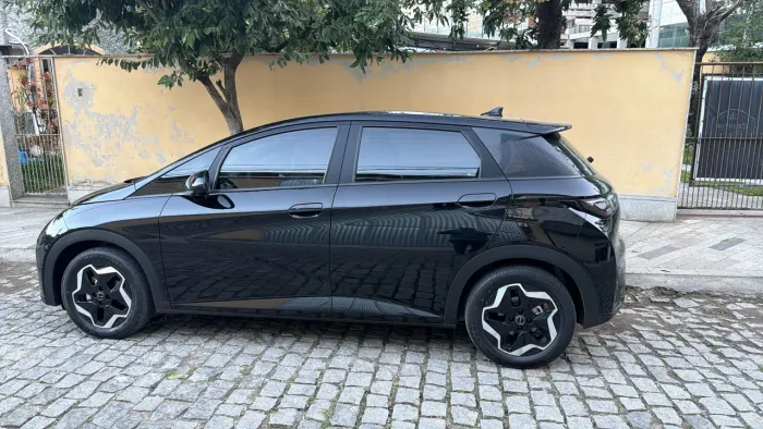 BYD Dolphin EV (Elétrico) 2025
