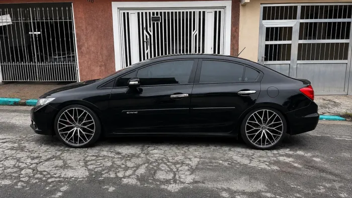 Vende-se aro 20 furacão 5x114