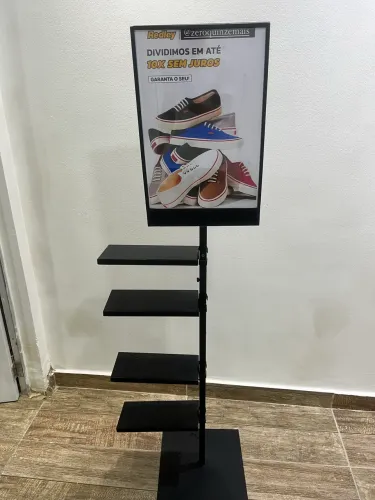 Expositor de calçados 