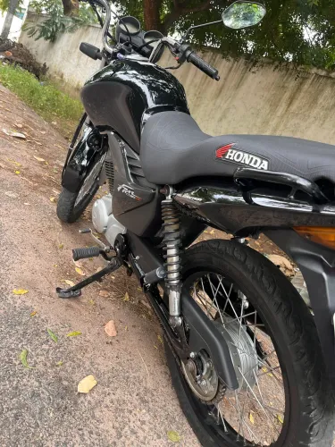 Vendo fan 150 ES 2012 em dias no pronto de transferir extra 10.300